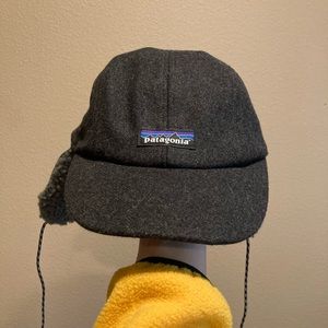 Patagonia fleece ear flap hat